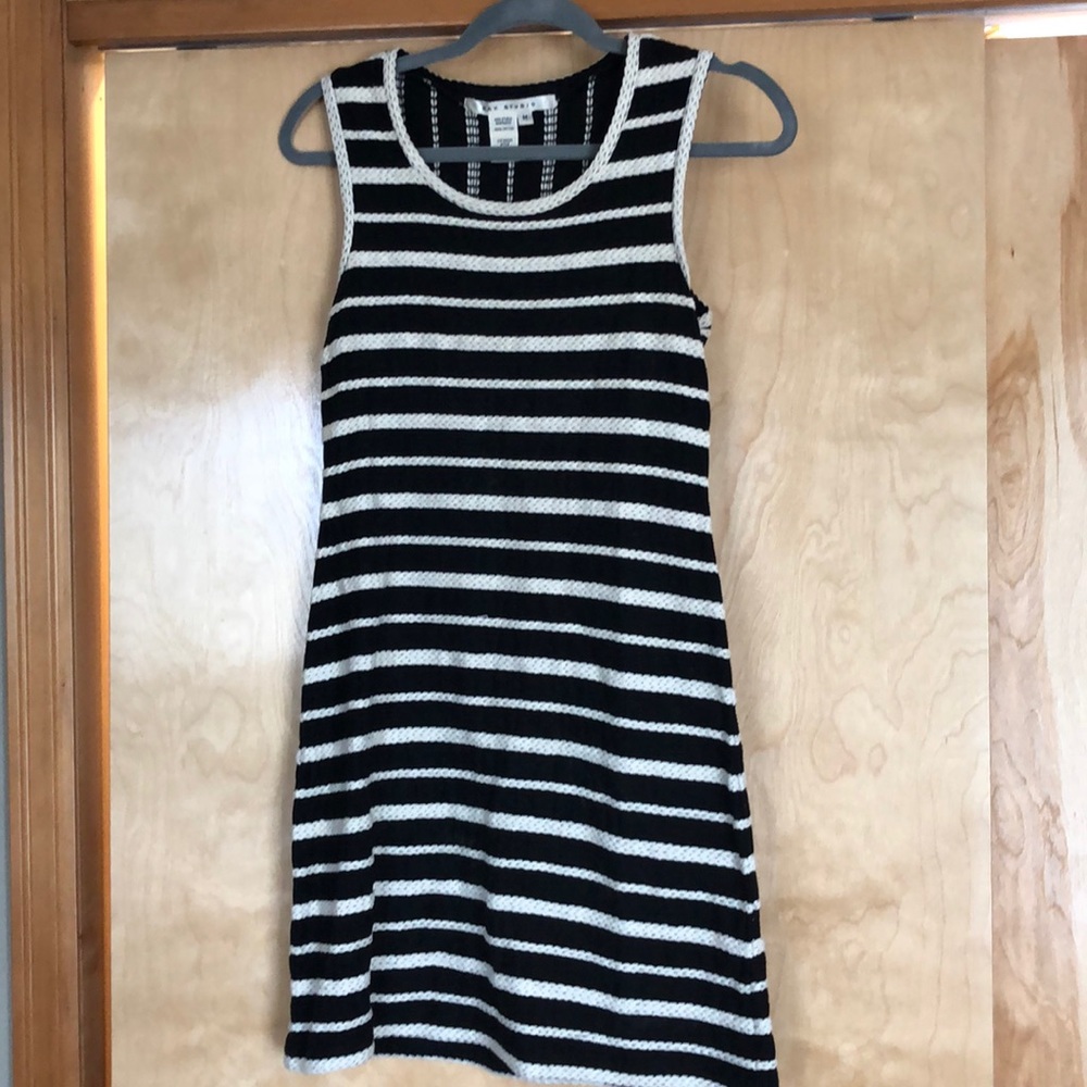 Max Studio b&w dress